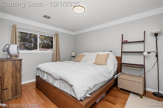23244 Tuck Road, Farmington Hills, MI 48336