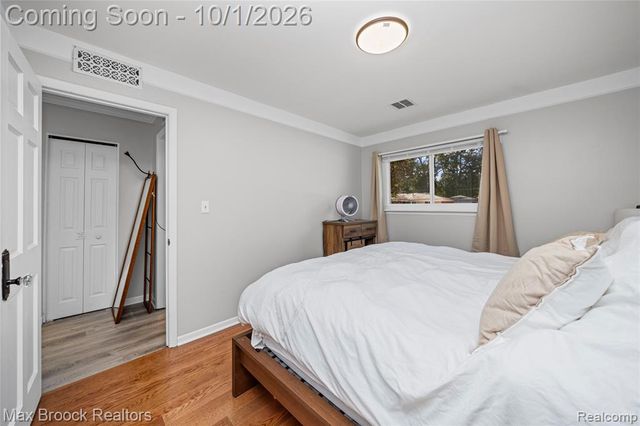 23244 Tuck Road, Farmington Hills, MI 48336