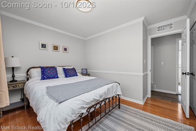 23244 Tuck Road, Farmington Hills, MI 48336