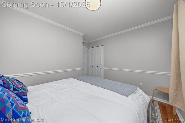 23244 Tuck Road, Farmington Hills, MI 48336