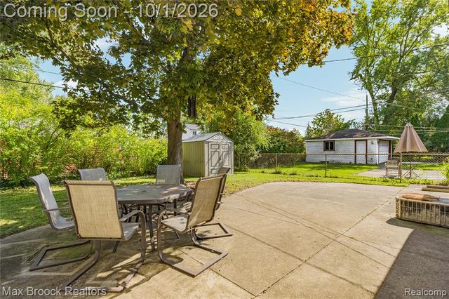 23244 Tuck Road, Farmington Hills, MI 48336