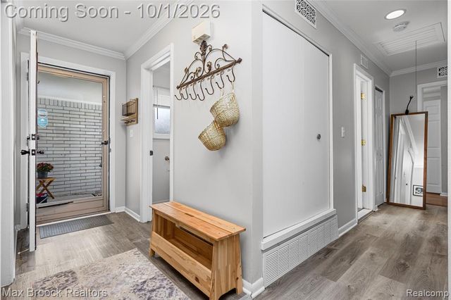 23244 Tuck Road, Farmington Hills, MI 48336