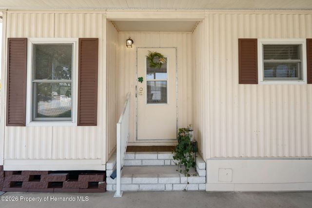15299 Brookridge Boulevard, Brooksville, FL 34613