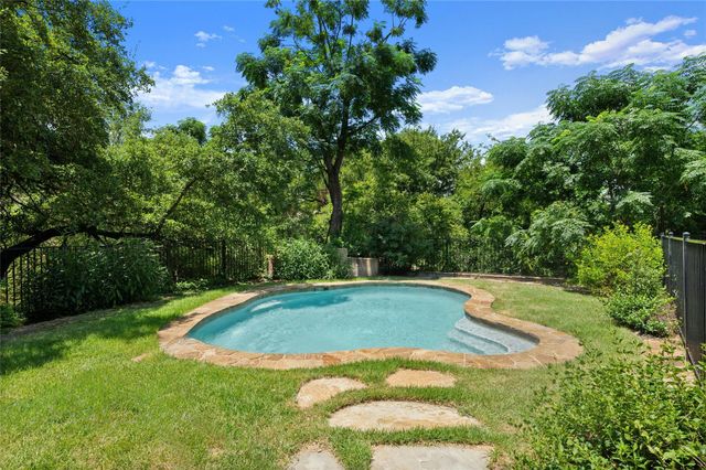101 Firebird ST, Lakeway, TX 78734