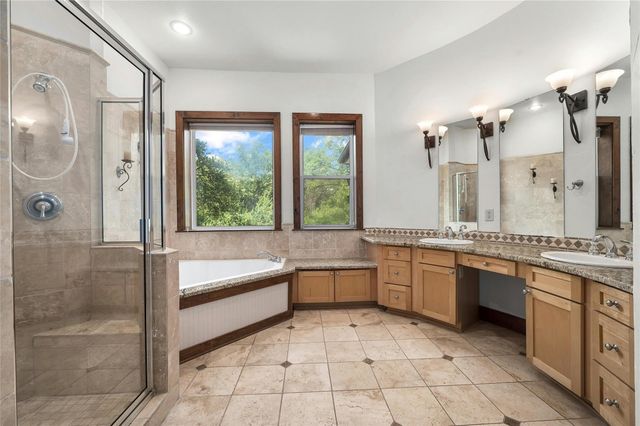 101 Firebird ST, Lakeway, TX 78734