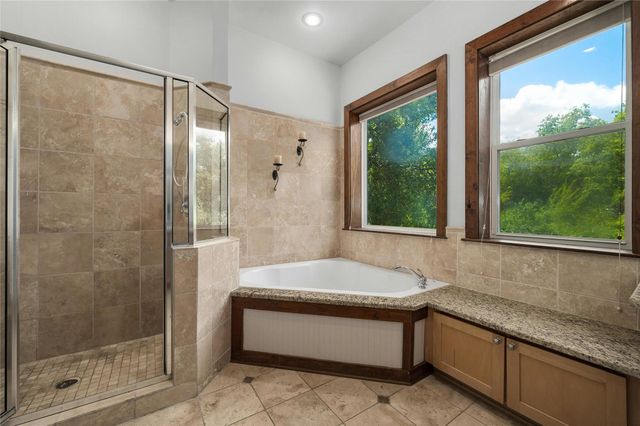 101 Firebird ST, Lakeway, TX 78734