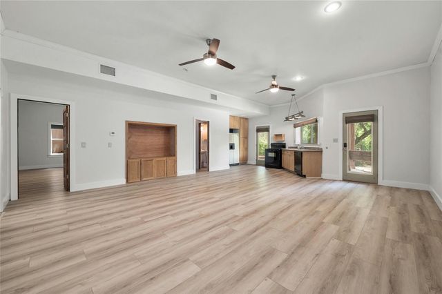 101 Firebird ST, Lakeway, TX 78734
