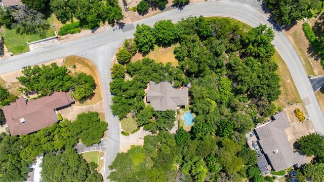 101 Firebird ST, Lakeway, TX 78734