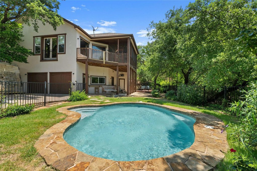 101 Firebird ST, Lakeway, TX 78734