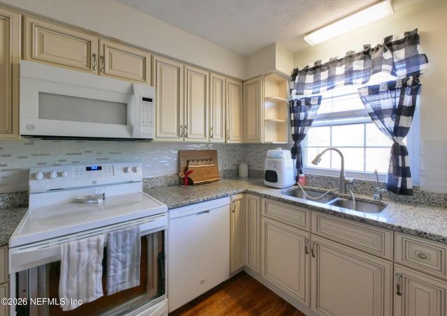 4915 BAYMEADOWS Road 2H, Jacksonville, FL 32217