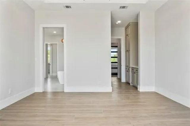 101 Silver Way, Horseshoe Bay, TX 78657