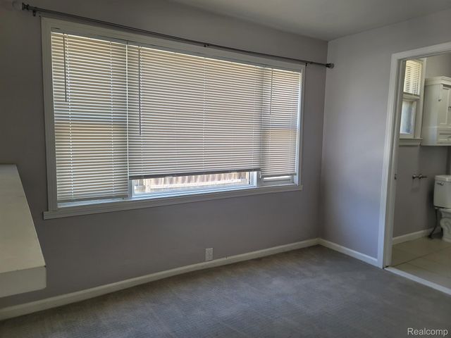 279 MADISON Avenue, Clawson, MI 48017