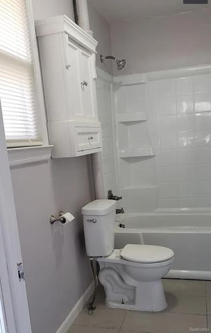 279 MADISON Avenue, Clawson, MI 48017