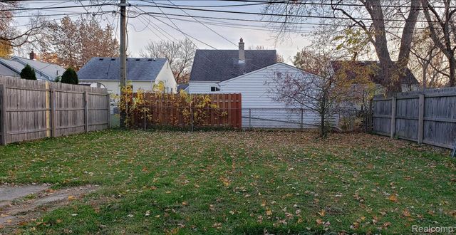 279 MADISON Avenue, Clawson, MI 48017
