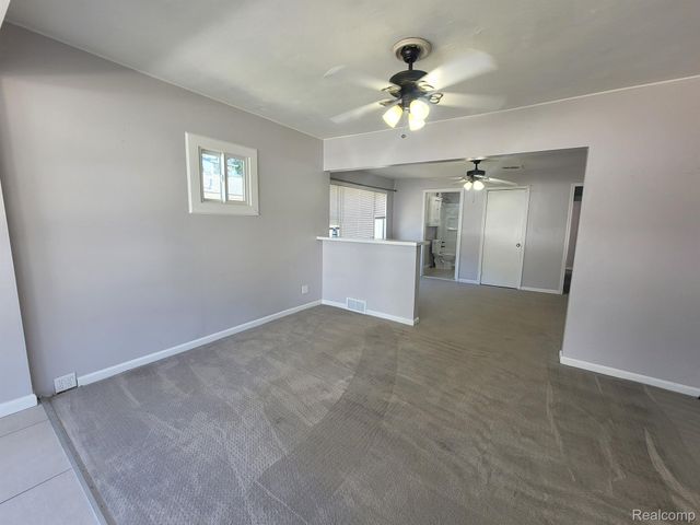 279 MADISON Avenue, Clawson, MI 48017