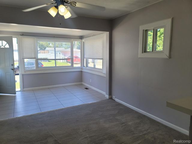 279 MADISON Avenue, Clawson, MI 48017