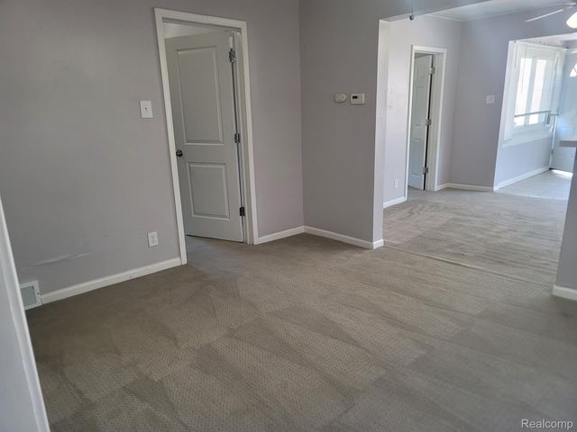 279 MADISON Avenue, Clawson, MI 48017