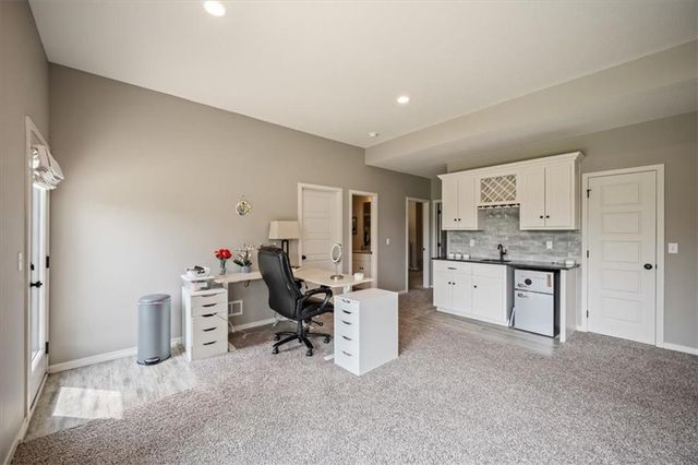 7365 N Lamar Drive, Kansas City, MO 64152