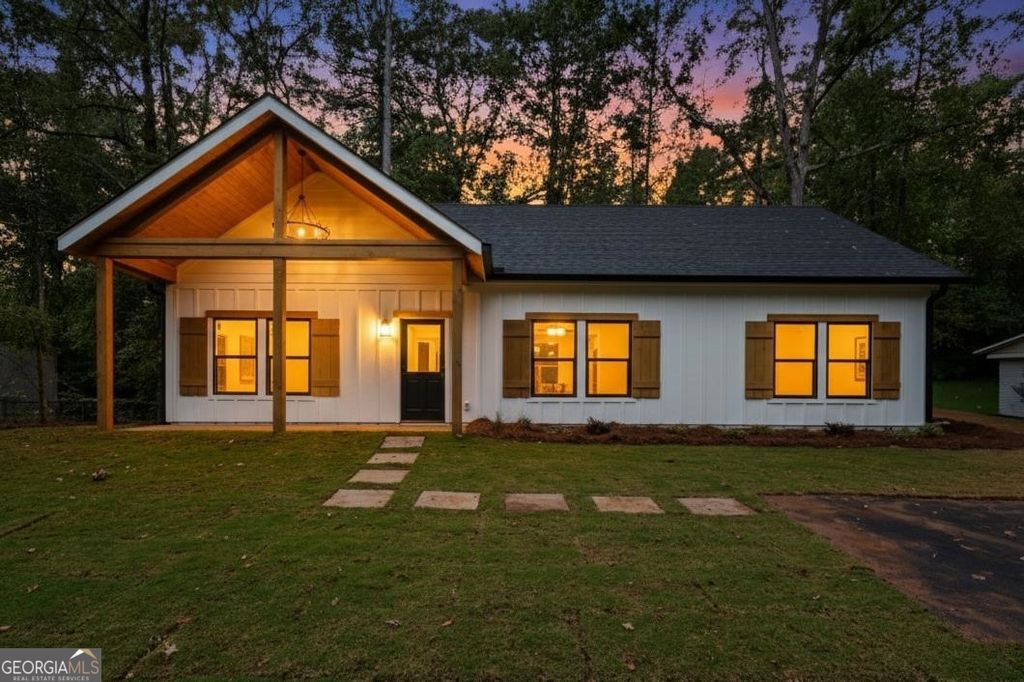 118 SW Southshore Road, Eatonton, GA 31024