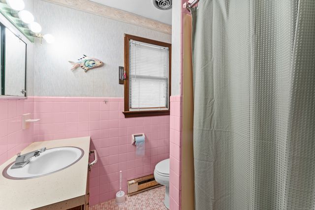 1000 Main Street, Somers, CT 06071