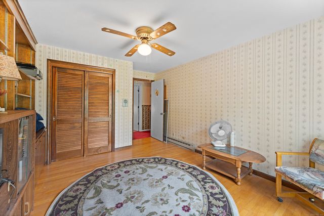 1000 Main Street, Somers, CT 06071