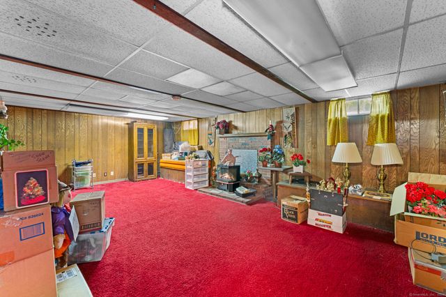 1000 Main Street, Somers, CT 06071