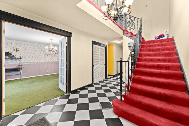 1000 Main Street, Somers, CT 06071