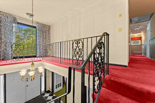 1000 Main Street, Somers, CT 06071