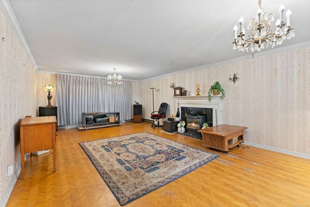 1000 Main Street, Somers, CT 06071