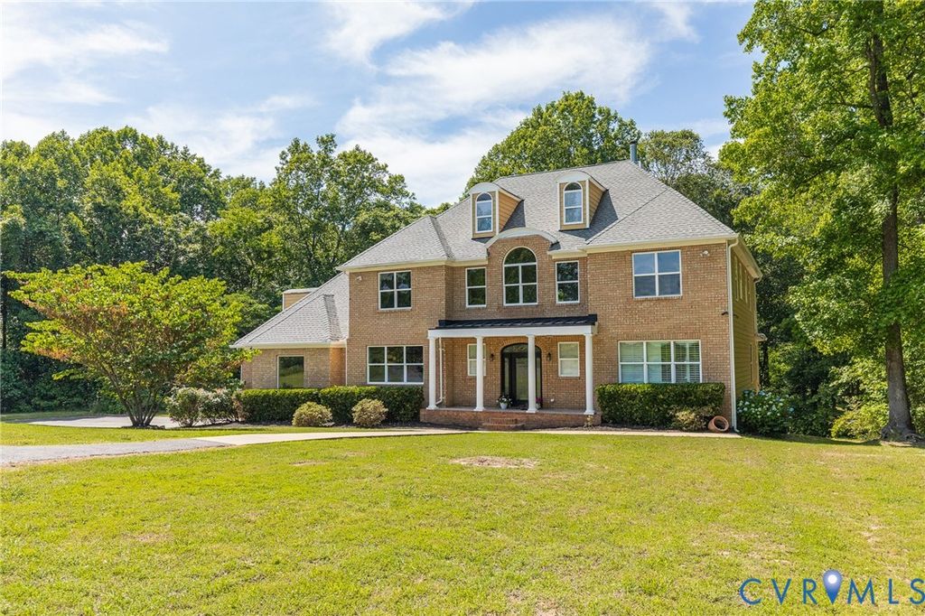 9073 Pine Hill Rd, Mechanicsville, VA 23116