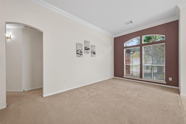 1111 Summer Brk, Sugar Land, TX 77479