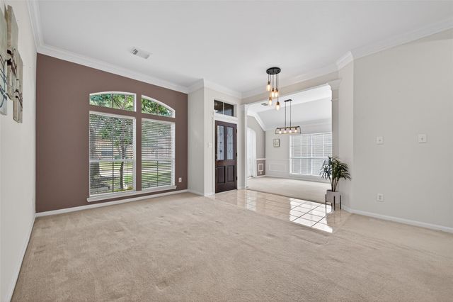 1111 Summer Brk, Sugar Land, TX 77479