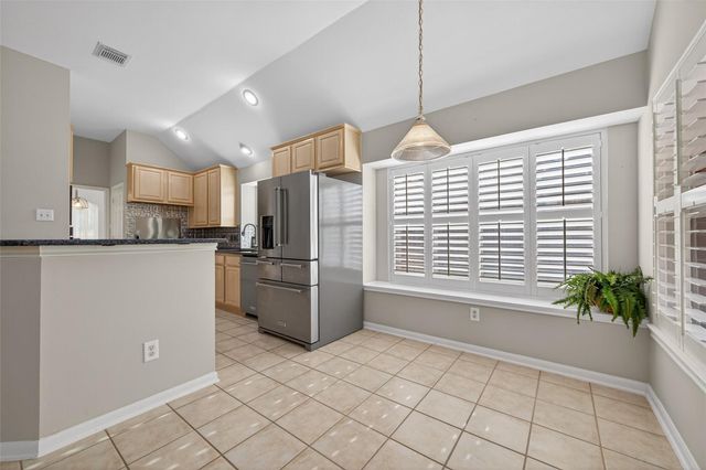 1111 Summer Brk, Sugar Land, TX 77479