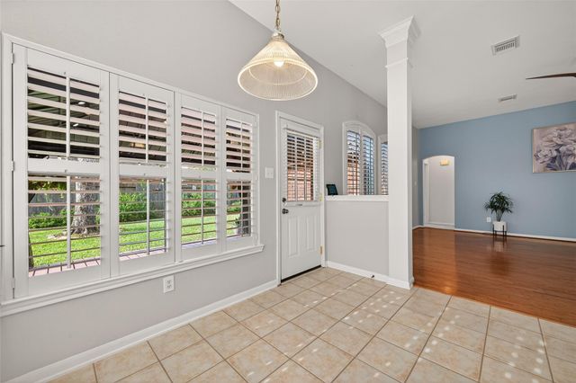 1111 Summer Brk, Sugar Land, TX 77479