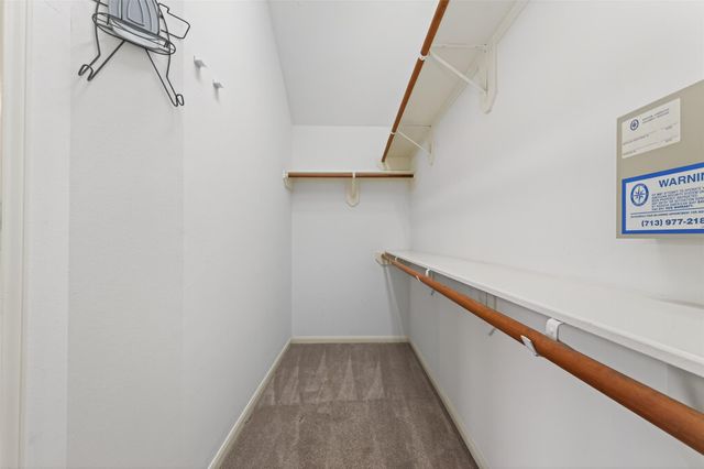 1111 Summer Brk, Sugar Land, TX 77479