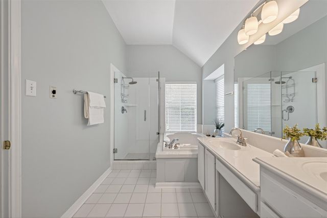 1111 Summer Brk, Sugar Land, TX 77479