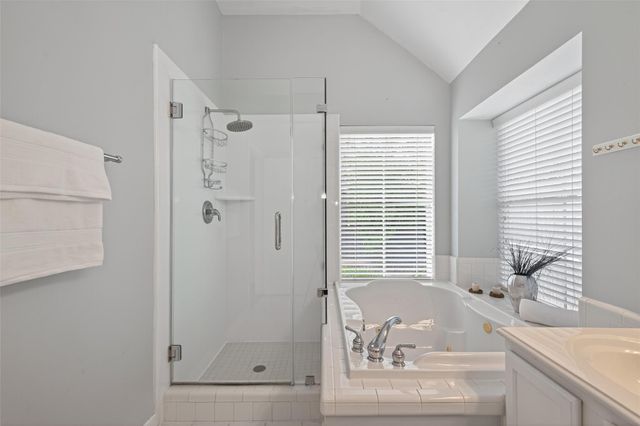 1111 Summer Brk, Sugar Land, TX 77479