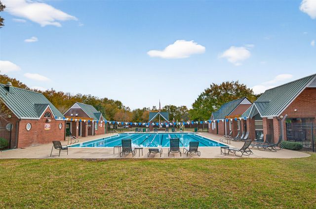 1111 Summer Brk, Sugar Land, TX 77479