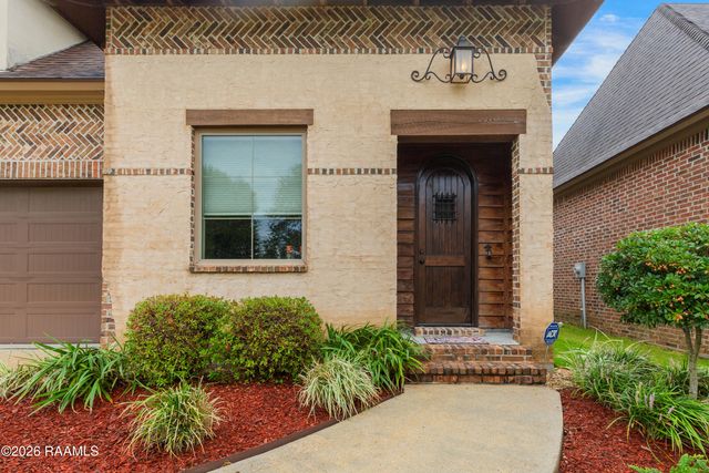 112 Heathwood Drive, Broussard, LA 70518
