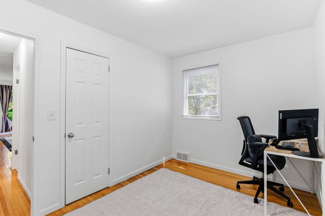 5895 Quebec Avenue N, Crystal, MN 55428