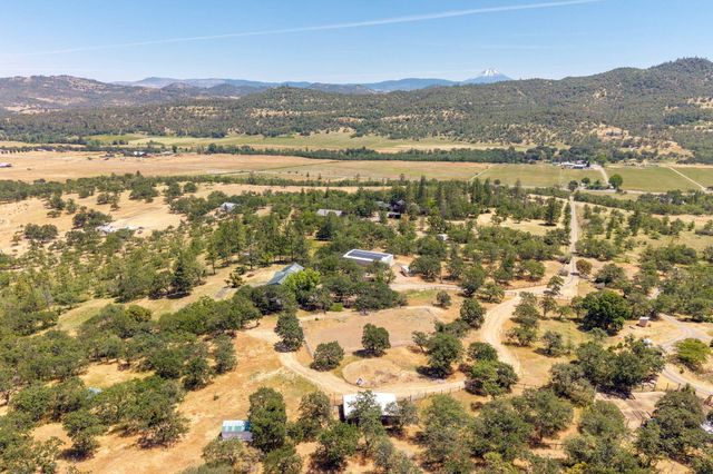 3850 E Antelope Road, Eagle Point, OR 97524