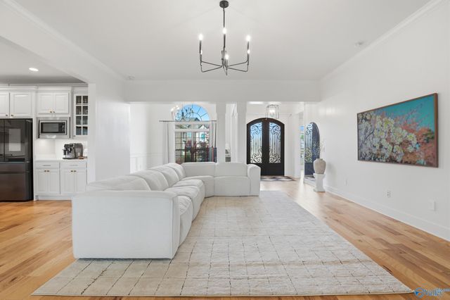 188 Earl Vaughn Drive, Huntsville, AL 35806