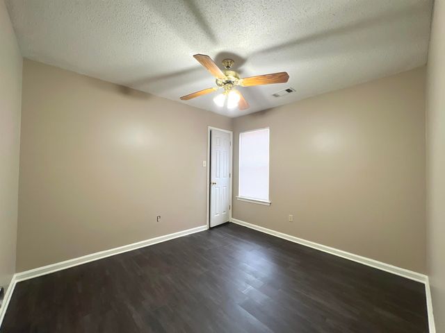 9347 GARDEN WOODS DR, Cordova, TN 38016