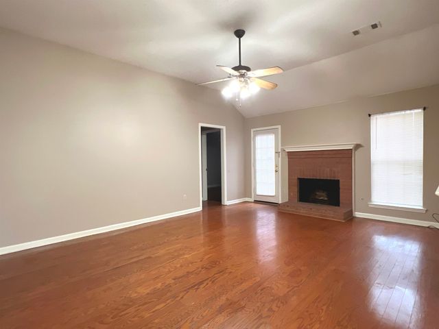 9347 GARDEN WOODS DR, Cordova, TN 38016