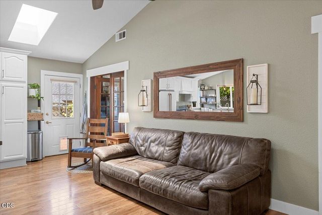 1043 Thelma Way, Grants Pass, OR 97527