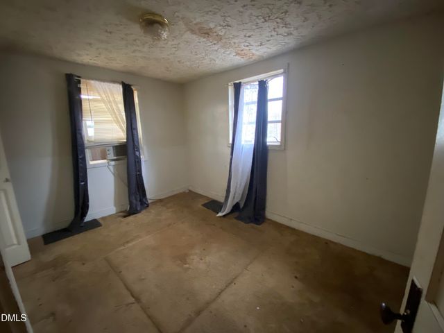 148 East Street, Milton, NC 27305