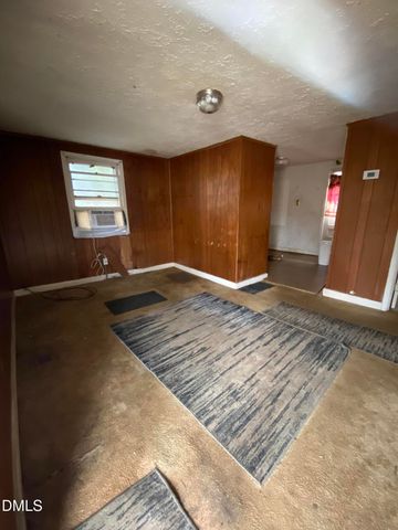 148 East Street, Milton, NC 27305