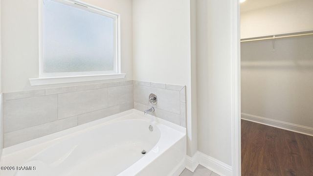 103 Acadian Falls Drive, Broussard, LA 70518