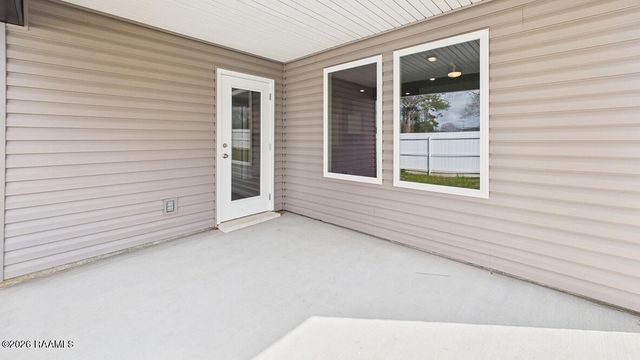 103 Acadian Falls Drive, Broussard, LA 70518