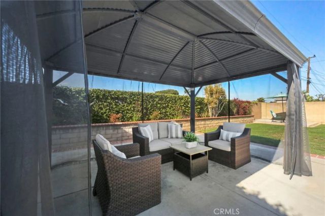 6091 Kimberly Drive, Huntington Beach, CA 92647